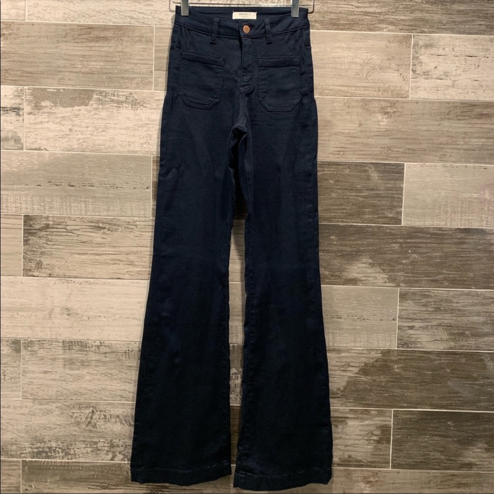 Forever 21 Highwaist Flared pants size 25